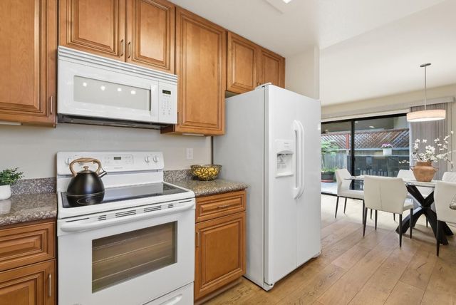 1430 Gordon Street G, Redwood City, CA 94061