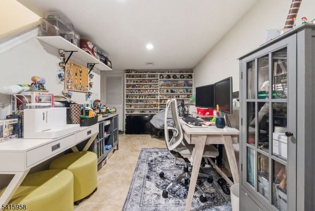 1110 Elm Ter, Rahway City, NJ 07065