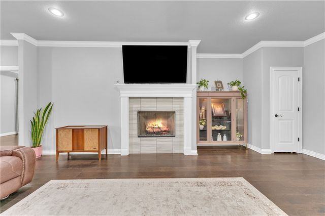 805 Ravine Street, Cave Springs, AR 72718