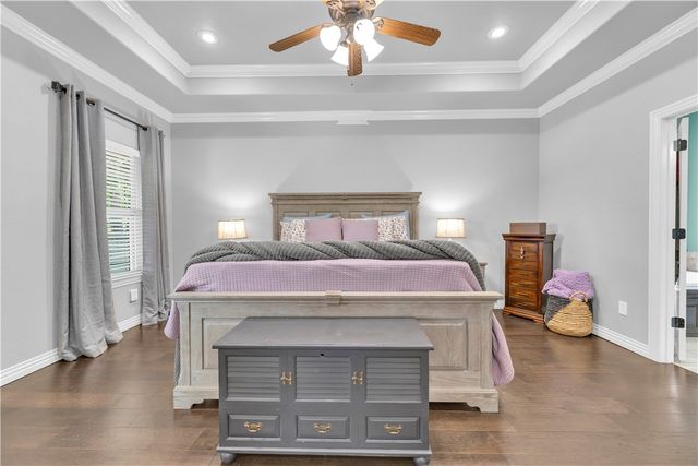 805 Ravine Street, Cave Springs, AR 72718