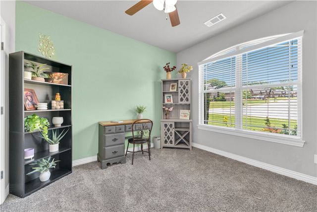 805 Ravine Street, Cave Springs, AR 72718