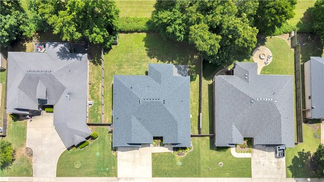 805 Ravine Street, Cave Springs, AR 72718