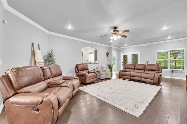 805 Ravine Street, Cave Springs, AR 72718