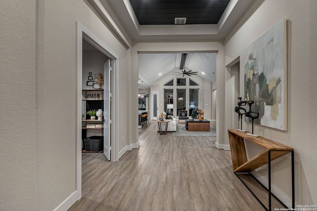 137 Mason Lane, Castroville, TX 78009