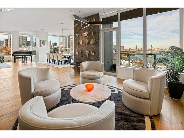 1930 S River Dr W1001, Portland, OR 97201
