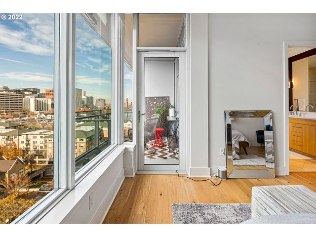 1930 S River Dr W1001, Portland, OR 97201