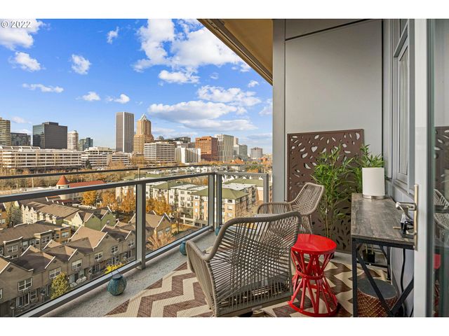 1930 S River Dr W1001, Portland, OR 97201