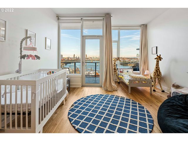 1930 S River Dr W1001, Portland, OR 97201