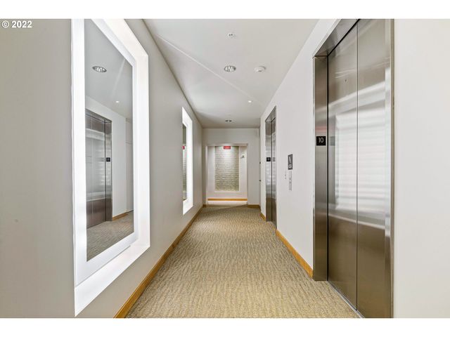 1930 S River Dr W1001, Portland, OR 97201