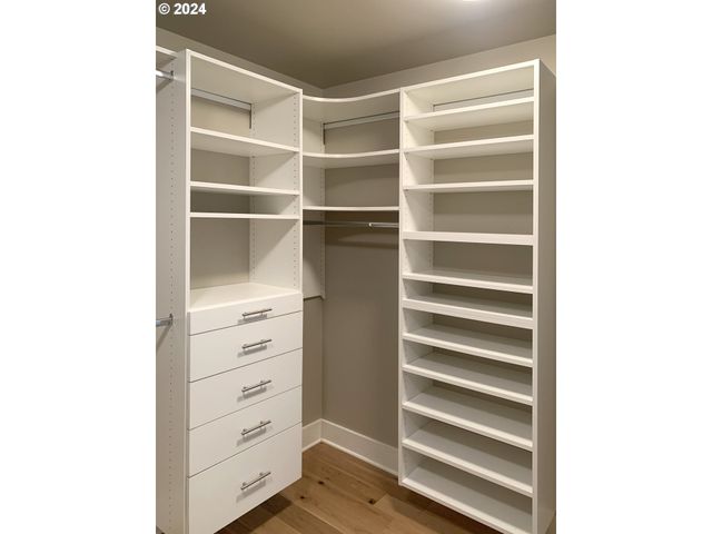 1930 S River Dr W1001, Portland, OR 97201