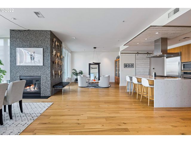 1930 S River Dr W1001, Portland, OR 97201