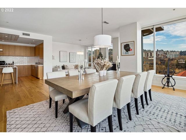 1930 S River Dr W1001, Portland, OR 97201