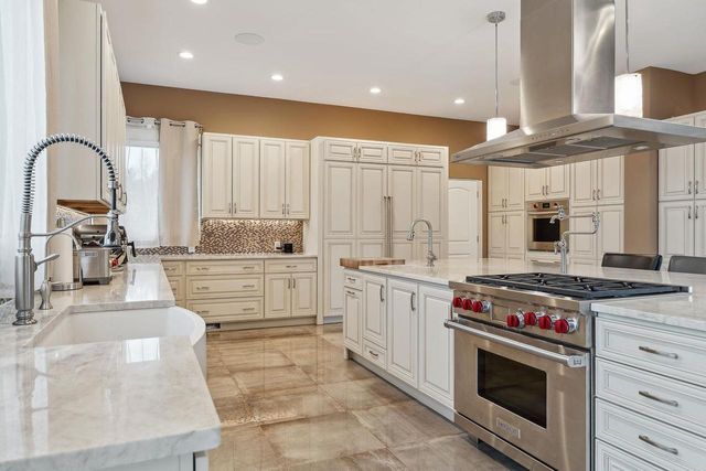 E7521 N Reedsburg Road, Reedsburg, WI 53959