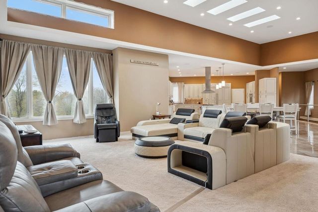 E7521 N Reedsburg Road, Reedsburg, WI 53959