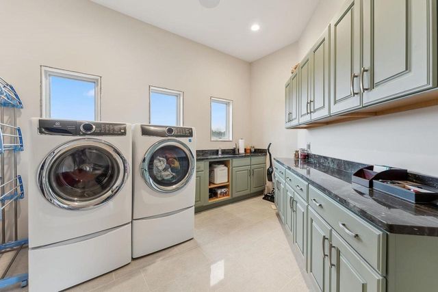 E7521 N Reedsburg Road, Reedsburg, WI 53959