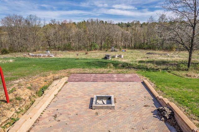 E7521 N Reedsburg Road, Reedsburg, WI 53959