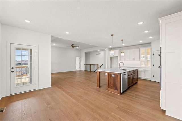 4467 Tee Box Drive, Basehor, KS 66007