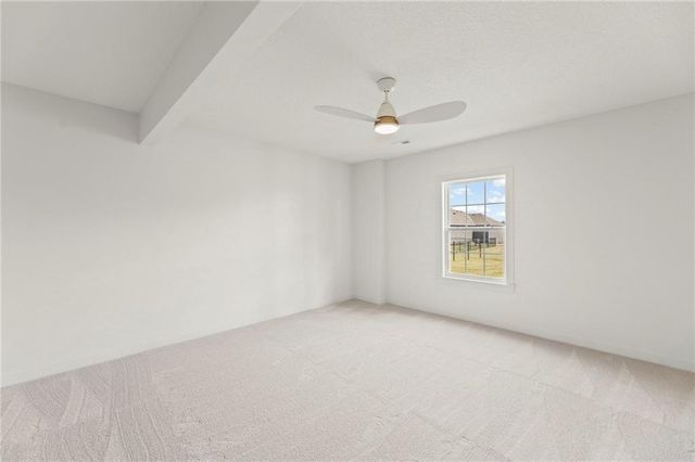 4467 Tee Box Drive, Basehor, KS 66007