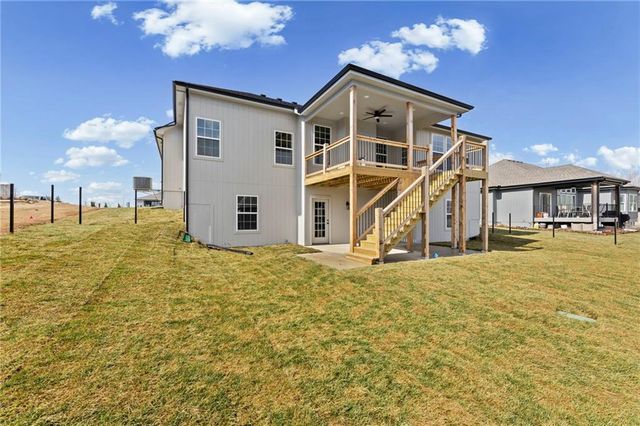 4467 Tee Box Drive, Basehor, KS 66007