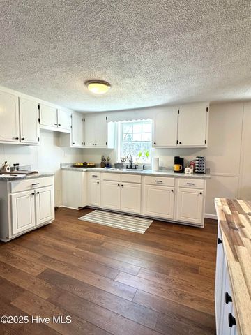 1309 Gaston Sellers Road, Whiteville, NC 28472