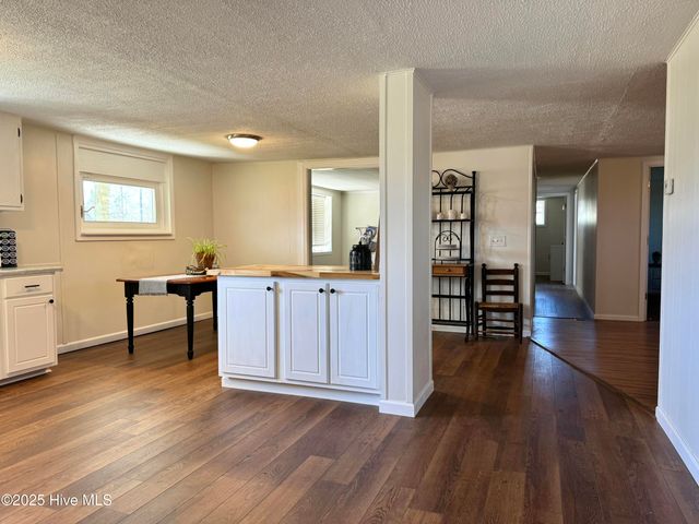 1309 Gaston Sellers Road, Whiteville, NC 28472