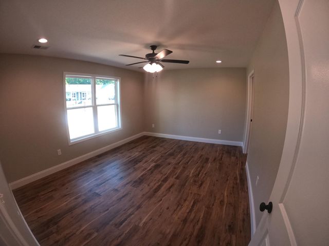 2520 Schisandra Lane, Cosby, TN 37722