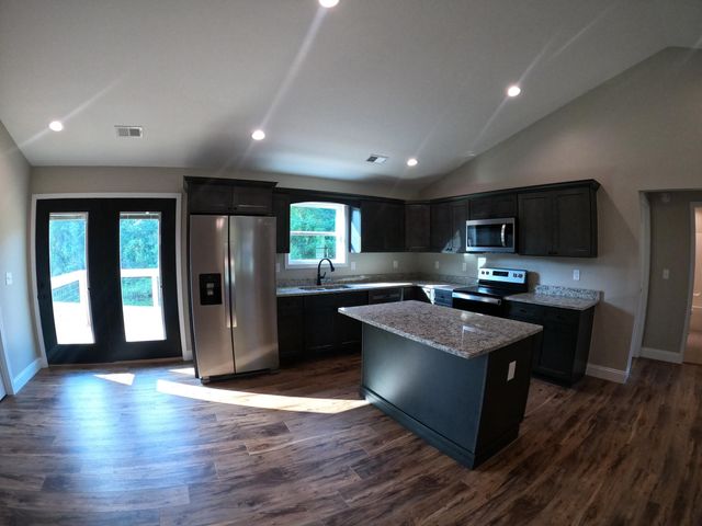 2520 Schisandra Lane, Cosby, TN 37722