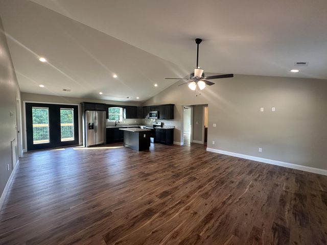 2520 Schisandra Lane, Cosby, TN 37722