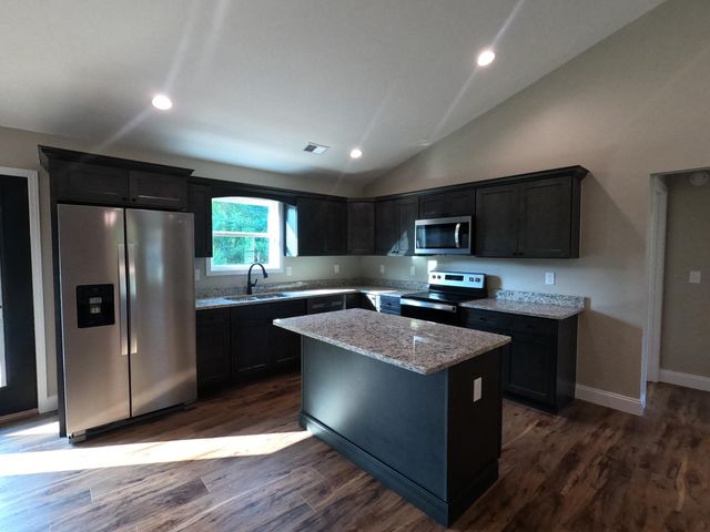 2520 Schisandra Lane, Cosby, TN 37722