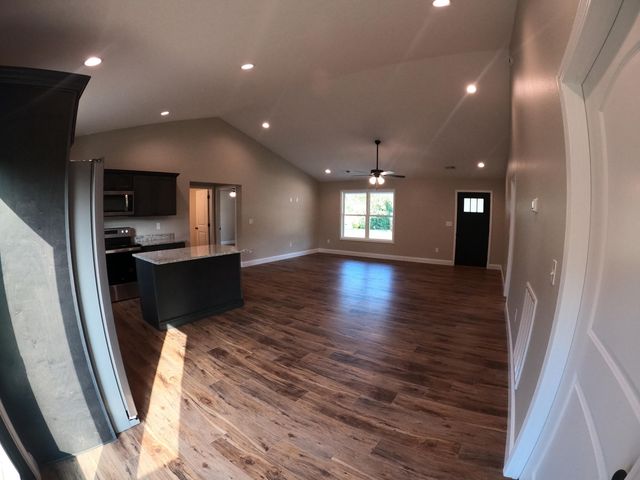 2520 Schisandra Lane, Cosby, TN 37722