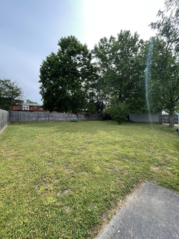 313 Bonnaridge Dr, Hermitage, TN 37076