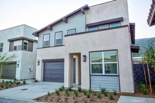 15812 Caterpillar Dr, Fontana, CA 92336
