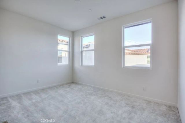 15812 Caterpillar Dr, Fontana, CA 92336