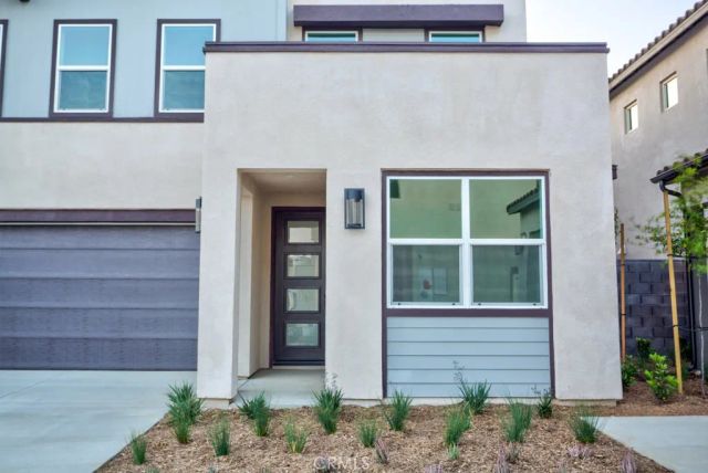 15812 Caterpillar Dr, Fontana, CA 92336