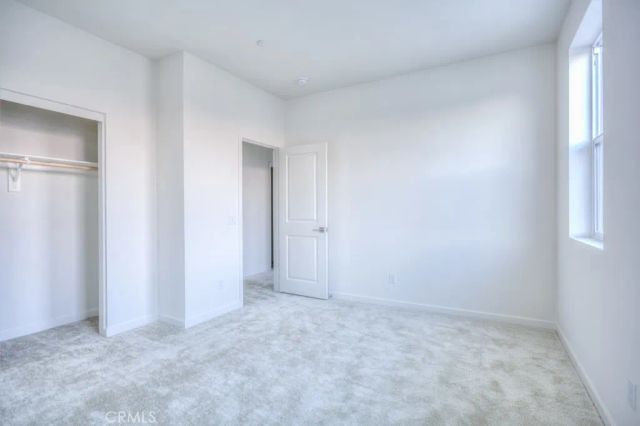 15812 Caterpillar Dr, Fontana, CA 92336