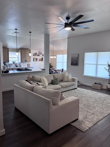 4208 Notting Hill Drive, Moore, OK 73160