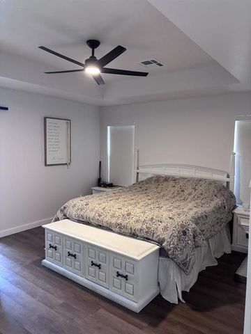 4208 Notting Hill Drive, Moore, OK 73160