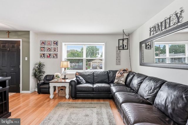 217 W MADISON AVE, Magnolia, NJ 08049
