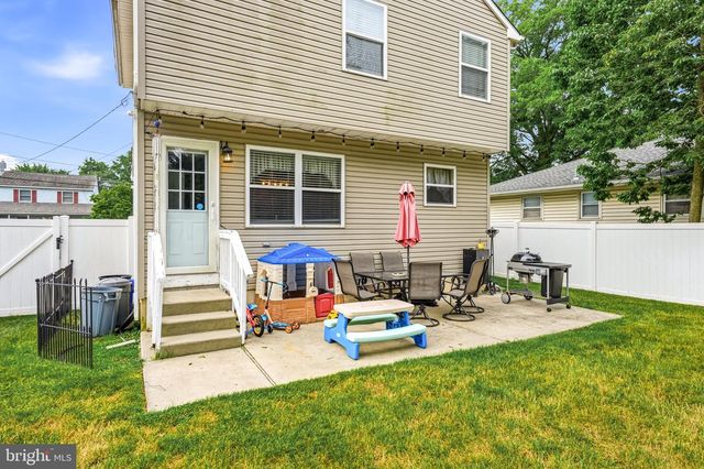 217 W MADISON AVE, Magnolia, NJ 08049