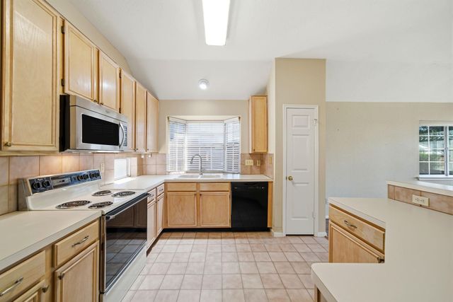 16042 Brittany Knoll Drive, Houston, TX 77095