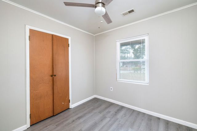 1001 E Sherwood Drive, Sumter, SC 29153