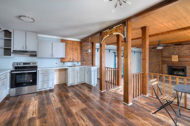 1001 E Sherwood Drive, Sumter, SC 29153