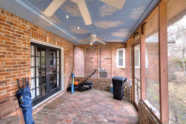 1001 E Sherwood Drive, Sumter, SC 29153