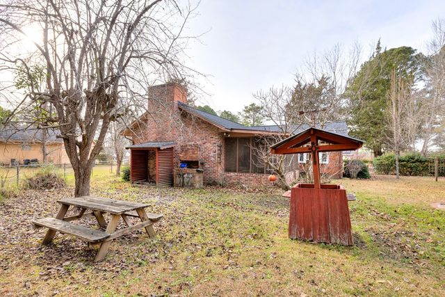 1001 E Sherwood Drive, Sumter, SC 29153