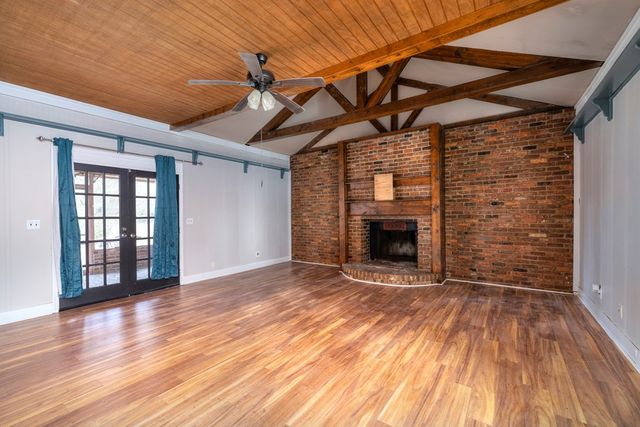 1001 E Sherwood Drive, Sumter, SC 29153