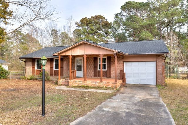 1001 E Sherwood Drive, Sumter, SC 29153