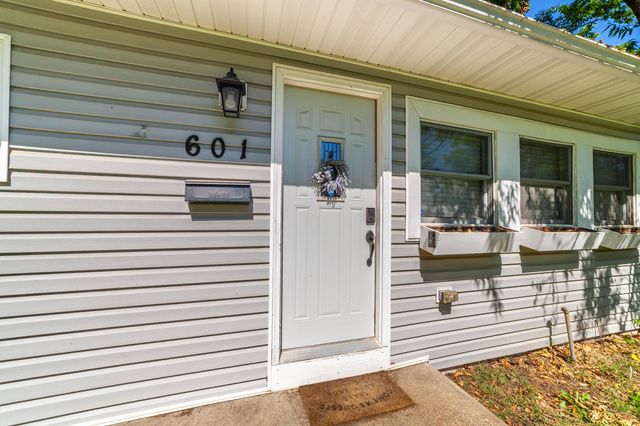 601 RIDGEWAY AVE, Columbia, MO 65203