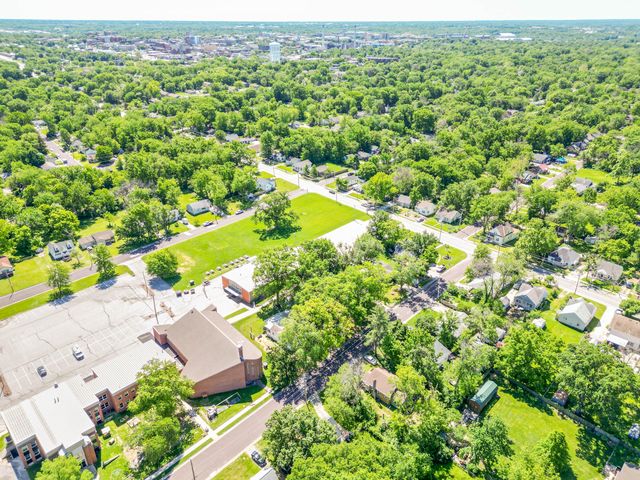 601 RIDGEWAY AVE, Columbia, MO 65203