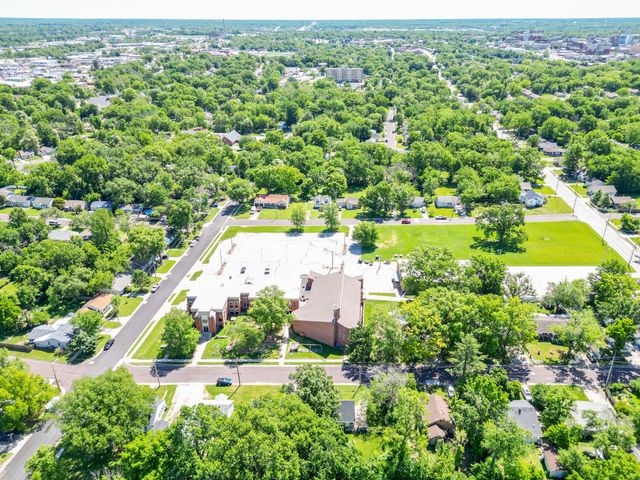 601 RIDGEWAY AVE, Columbia, MO 65203