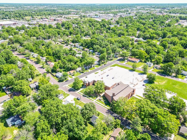 601 RIDGEWAY AVE, Columbia, MO 65203